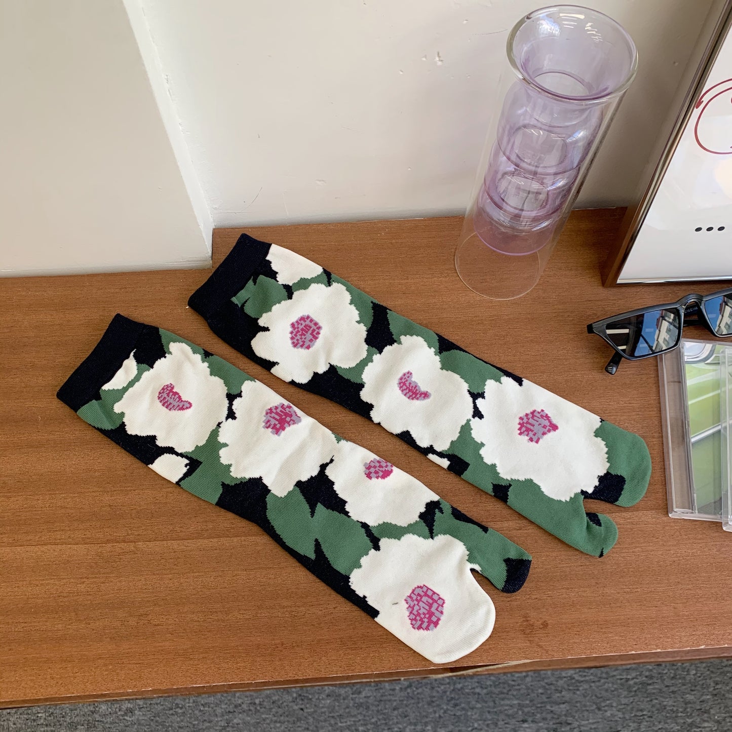 Cute Pig Trotters Split Toe Tube Socks Women