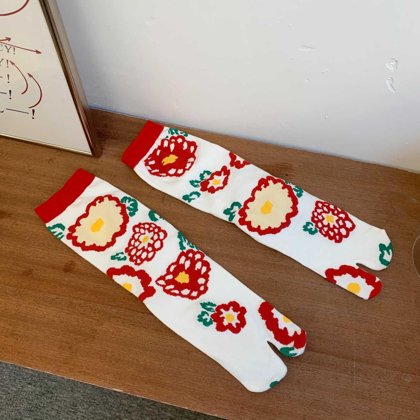 Cute Pig Trotters Split Toe Tube Socks Women