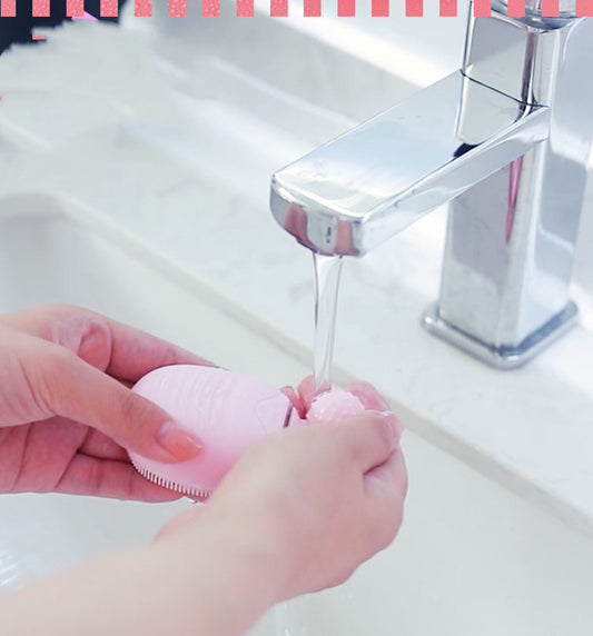 Japan Electric Facial Cleansing Instrument Female Silicone Facial Cleansing Instrument