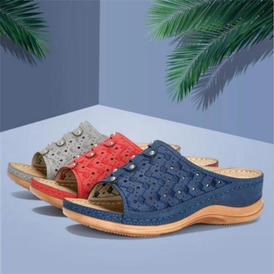 Solid Color Platform Carved Ladies Slippers