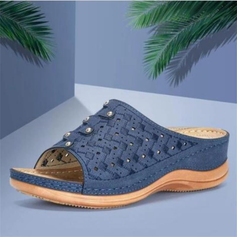 Solid Color Platform Carved Ladies Slippers
