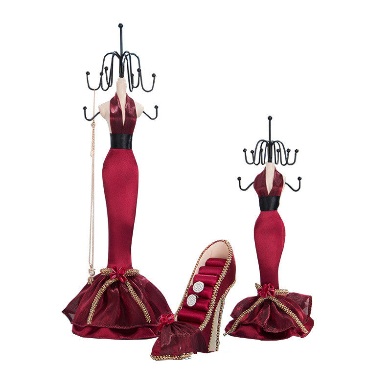Resin Crafts European Style Home Furnishings Accessories Mannequin Stand Earrings Necklace Display Stand With Souvenirs