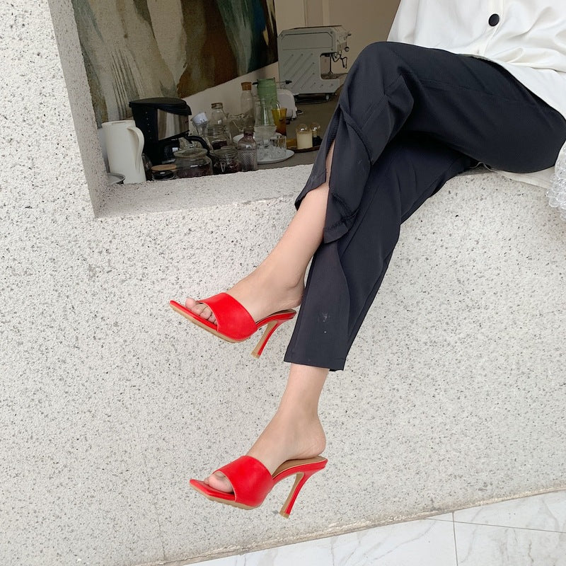 Early Spring Net Celebrity Catwalk Models Plain High-heeled Peas Sandals and Slippers