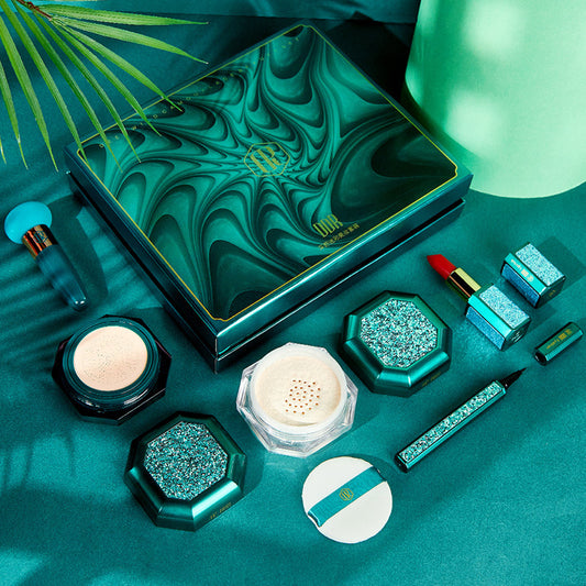 Skønhedssæt Pudder BB Cream Læbestift Eyeliner