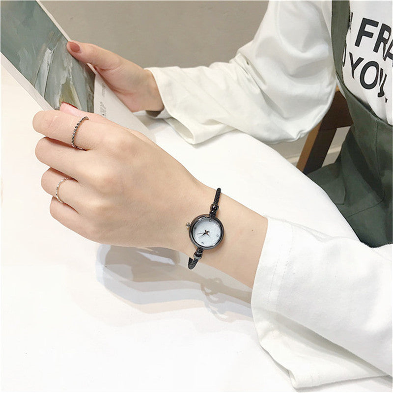 Fashion Temperament Retro Literary Small Dial Bracelet Watch