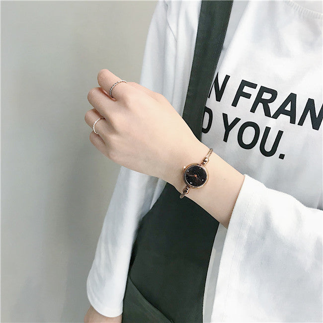 Fashion Temperament Retro Literary Small Dial Bracelet Watch