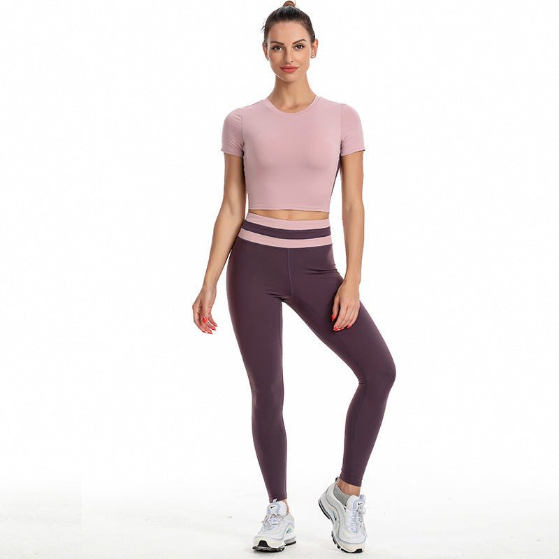 Nyt yogasæt Træningsdragt Dame Kortærmet sports T-shirt Dame shorts med brystpude