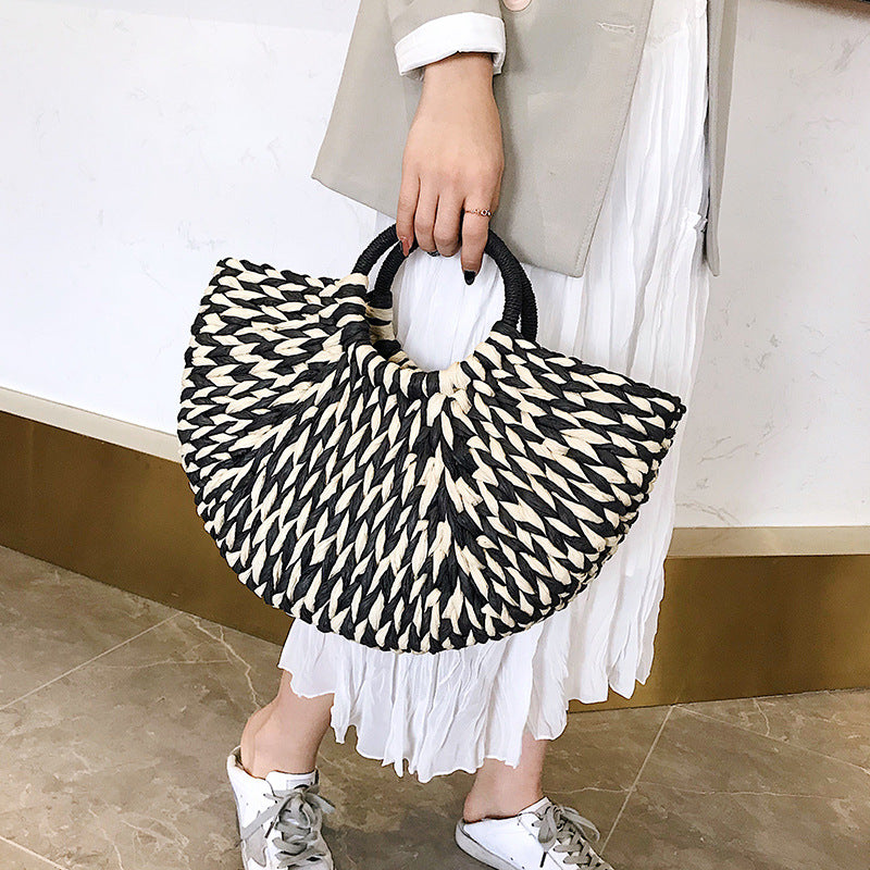New Summer Semicircle Temperament Straw Woven Handbag Seaside Vacation Beach Bag