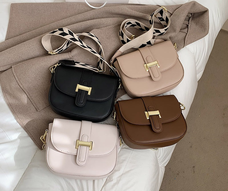 Simple And Versatile Fashion Saddle Bag