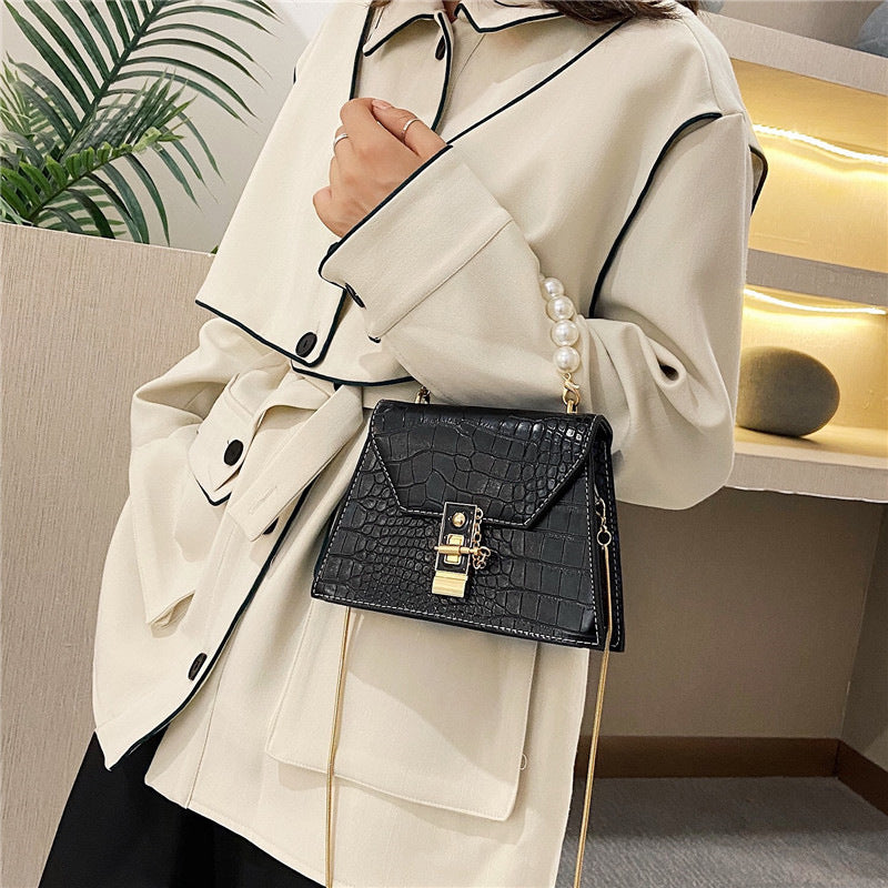 New Early Autumn Bags Women's Trendy Korean Fashion Retro Pearl Handbag Shoulder Bag Popular All-match Small Square Bag