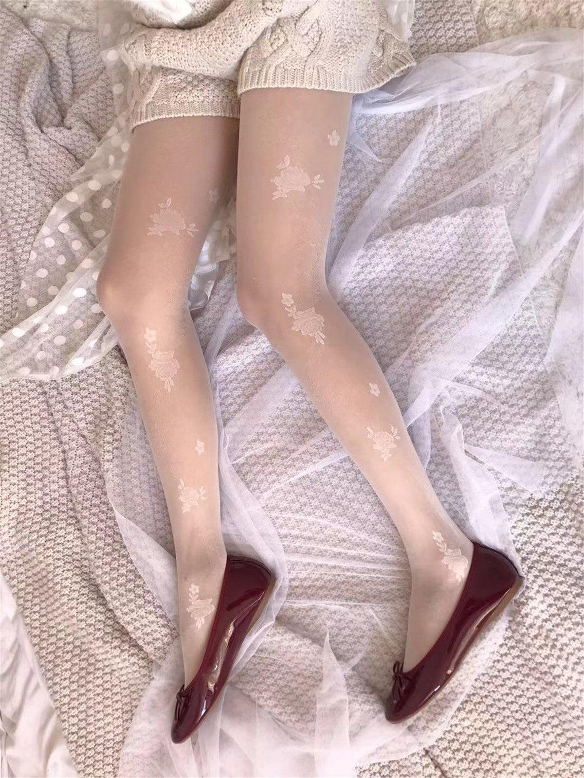 Vintage Rose Flower Rose Flower Embroidery White Stockings