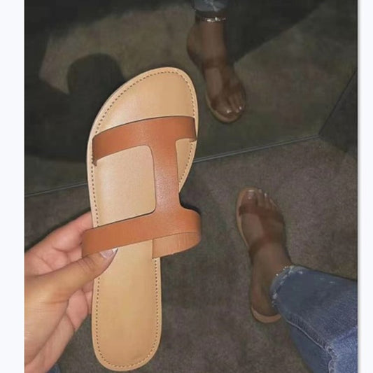 Summer New Style Hollow Flat Sandals And Slippers