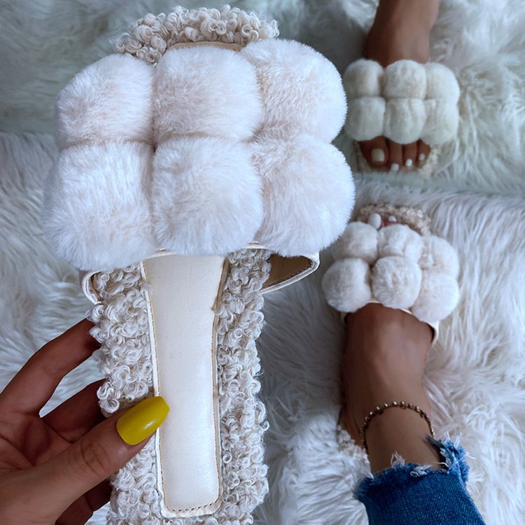 European And American Style Fashion Hair Ball Slippers Amazon Fall winter New Plus Size