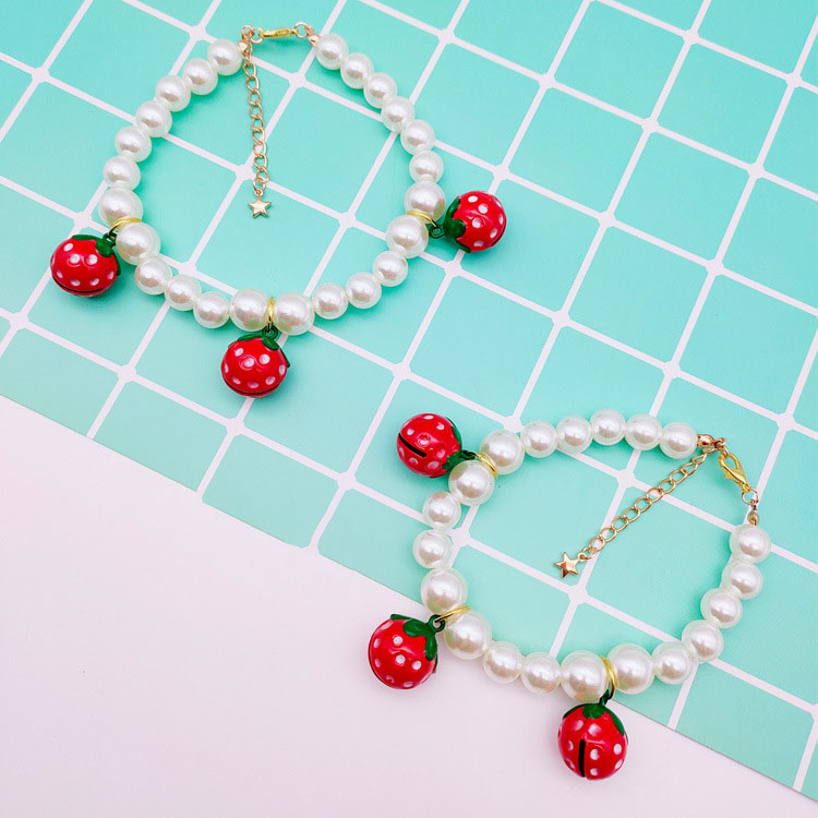 Factory  Direct Sales Pet Cat Dog Pearl Necklace Strawberry Cartoon Bell Collar Small Dog Princess Collar Adjustable