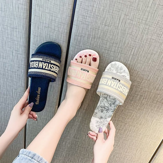 Fashionable Home Slippers with Printed Bottom