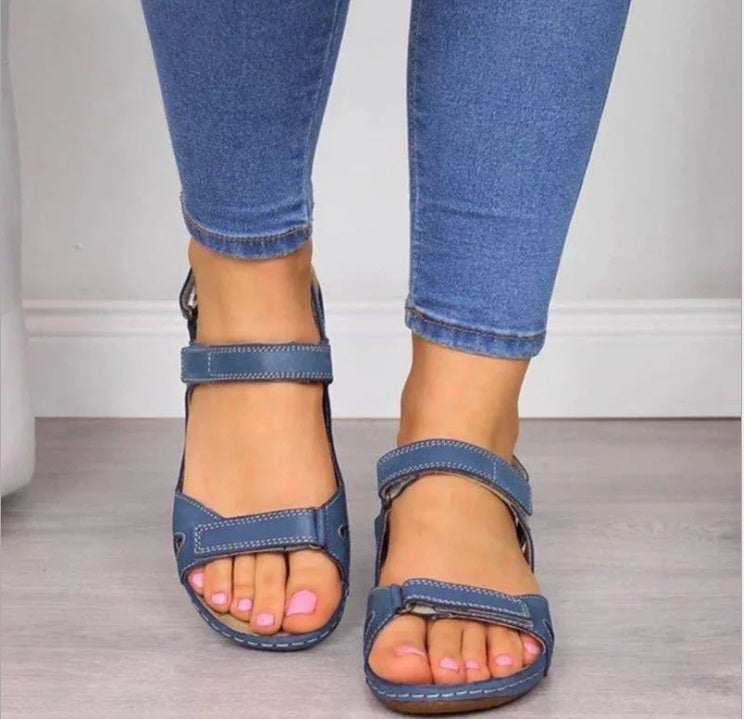 Large Size Casual Round Toe Low Heel Solid Color Women'S Casual Sandals