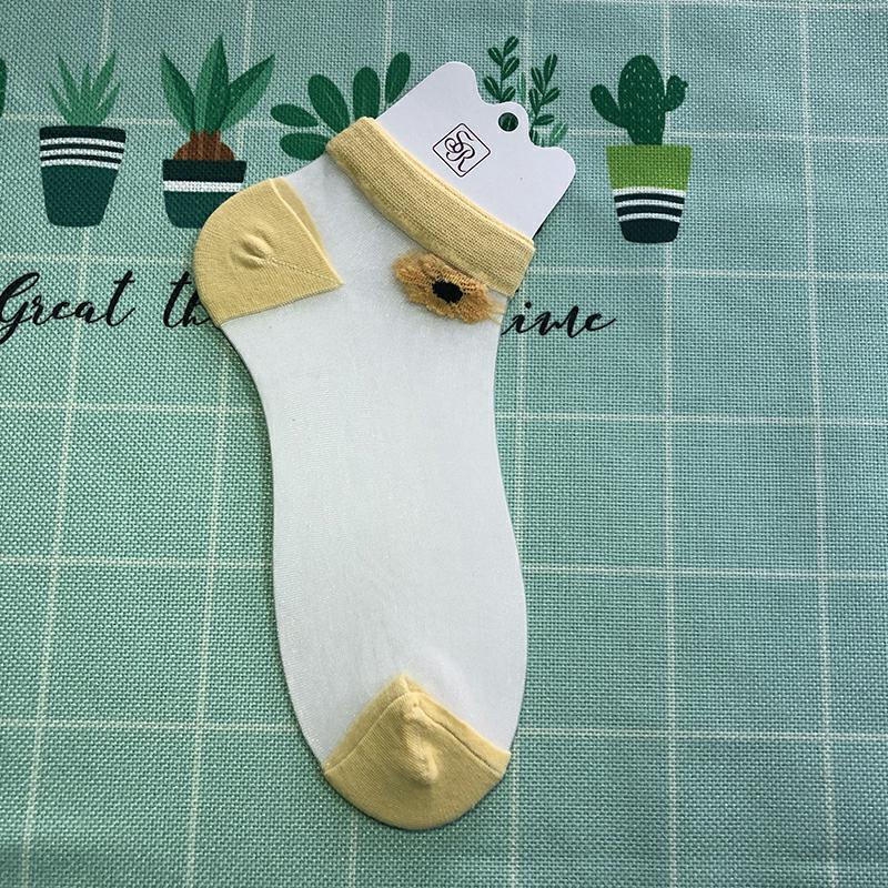 Small Daisy Glass Stockings Female Summer Socks Boat Socks Net Red Socks Shallow Mouth Transparent Socks