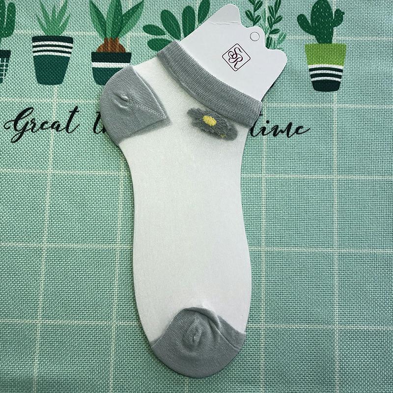 Small Daisy Glass Stockings Female Summer Socks Boat Socks Net Red Socks Shallow Mouth Transparent Socks