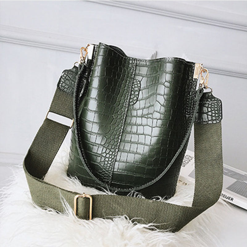 Large-Capacity Bag Female New Retro Fashion Bucket Bag Korean Version Of Simple And Versatile One-Shoulder Messenger Handbag