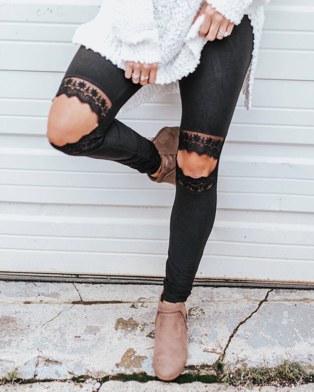 Feminine Slim Feature Lace Design Casual Pants