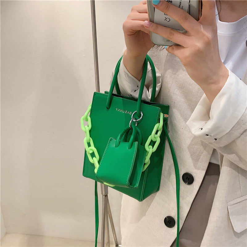 Simple Large-Capacity Thick Chain Shoulder Bag