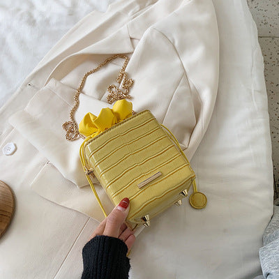 New Trendy One-Shoulder Messenger Bag Fashion Chain Bag