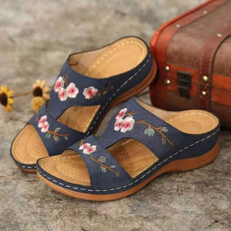 Flower Embroidered Sandals Wedge Heel Plus Size Women's Slippers