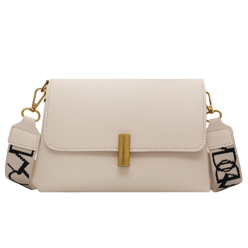 Trendy Korean Fashion Chain Portable Small Square Bag Ladies One-shoulder Messenger Bag