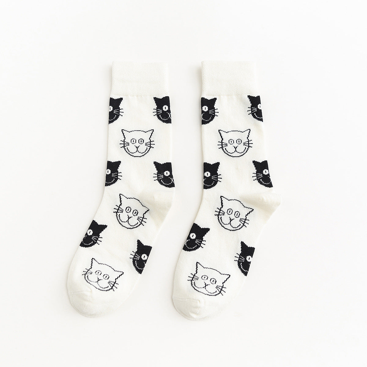 Autumn And Winter New Socks Korean Fashion Personality Men And Women Tube Socks Cartoon Black And White Cat And Dog Animal Series