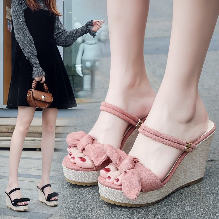 Platform High-heeled Sandals With Bow