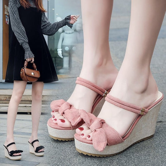 Platform High-heeled Sandals With Bow