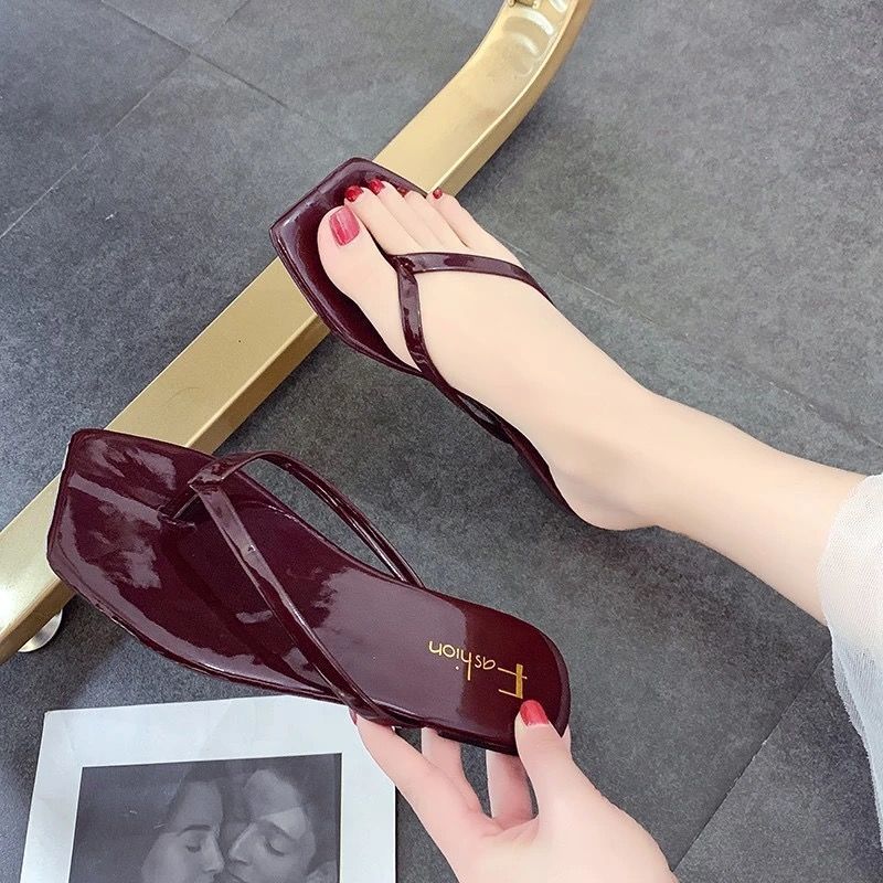 Fashion All-match Flat Flip-flops