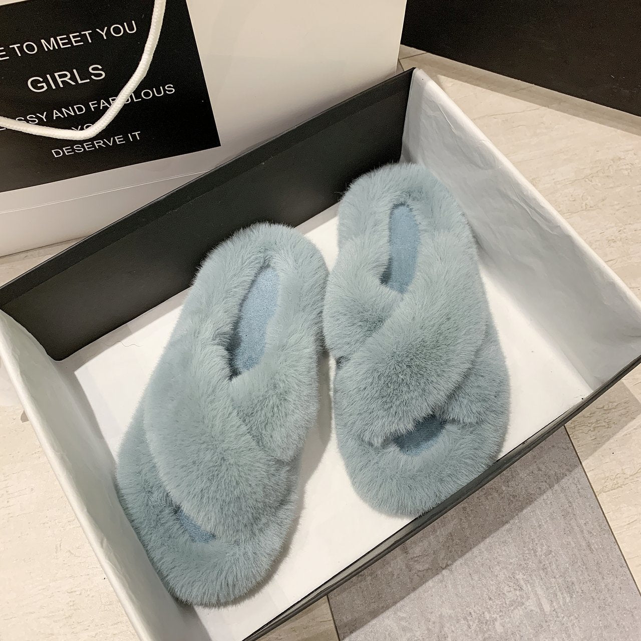 Furry Slippers Ladies Shoes Cute Plush Fox Hair Fluffy Sandals Indoor home Fur Slippers Winter Warm Slippers Women