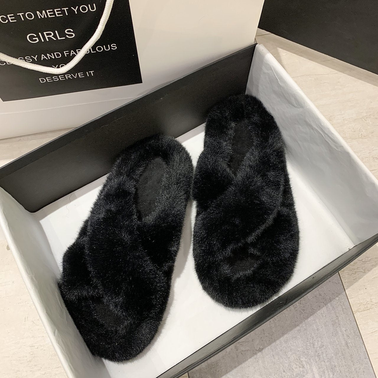 Furry Slippers Ladies Shoes Cute Plush Fox Hair Fluffy Sandals Indoor home Fur Slippers Winter Warm Slippers Women