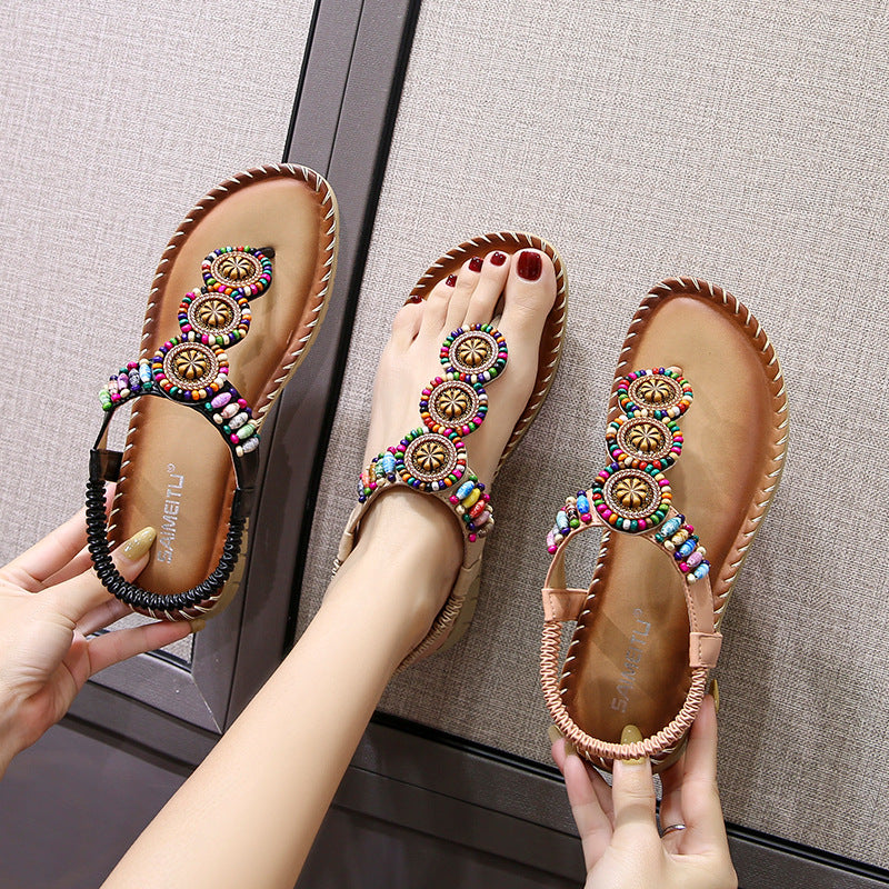 Women's Flat Sandals With A Buckle And Beads