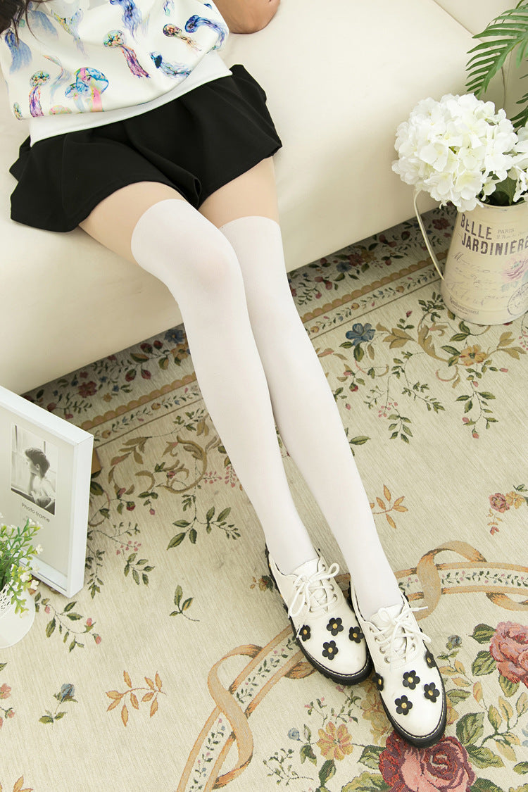 Retro personality upper skin and white fake high socks