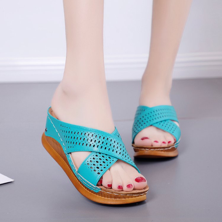 Ladies Piercing Hollow Foot Sandals