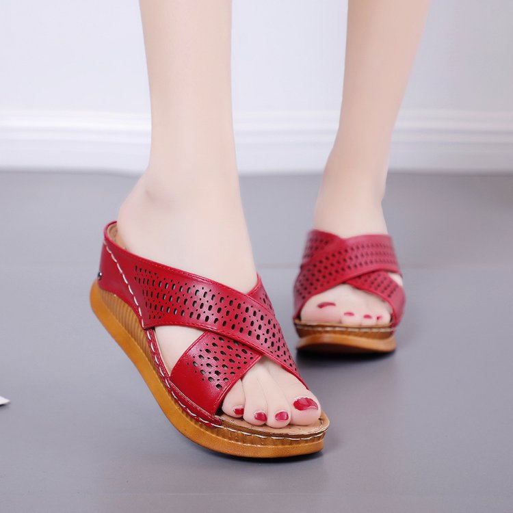Ladies Piercing Hollow Foot Sandals