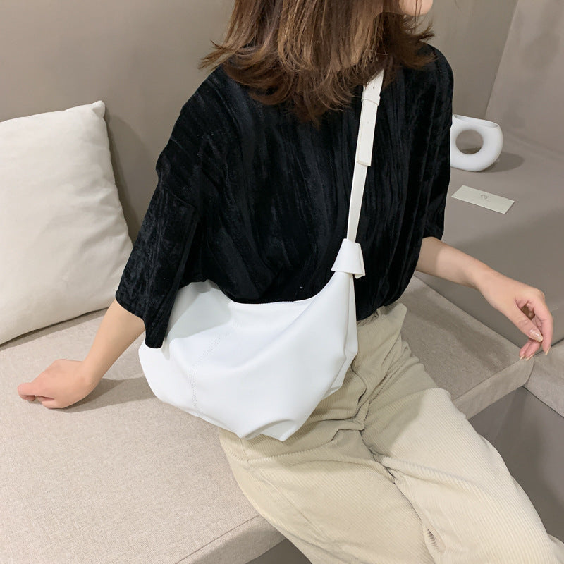 Women'S Big Bag Spring New Fashion Korean Leisure Half Round Women'S Bag Simple Large Capacity One Shoulder Oblique