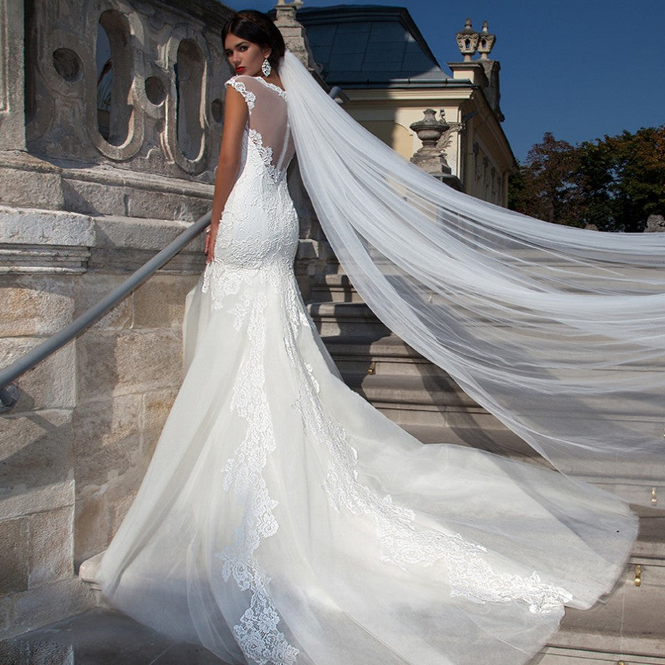 Waltz  Cut Edge White Long Bridal Veils One Layer Wedding Veilsx with Comb Vintage Bridal Wedding