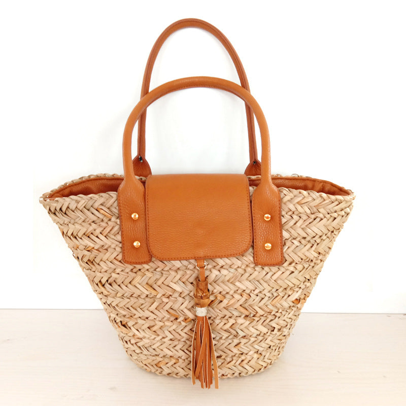 Summer New Style Small Art Handmade Straw Beach Woven Tassel Bucket Female Bag