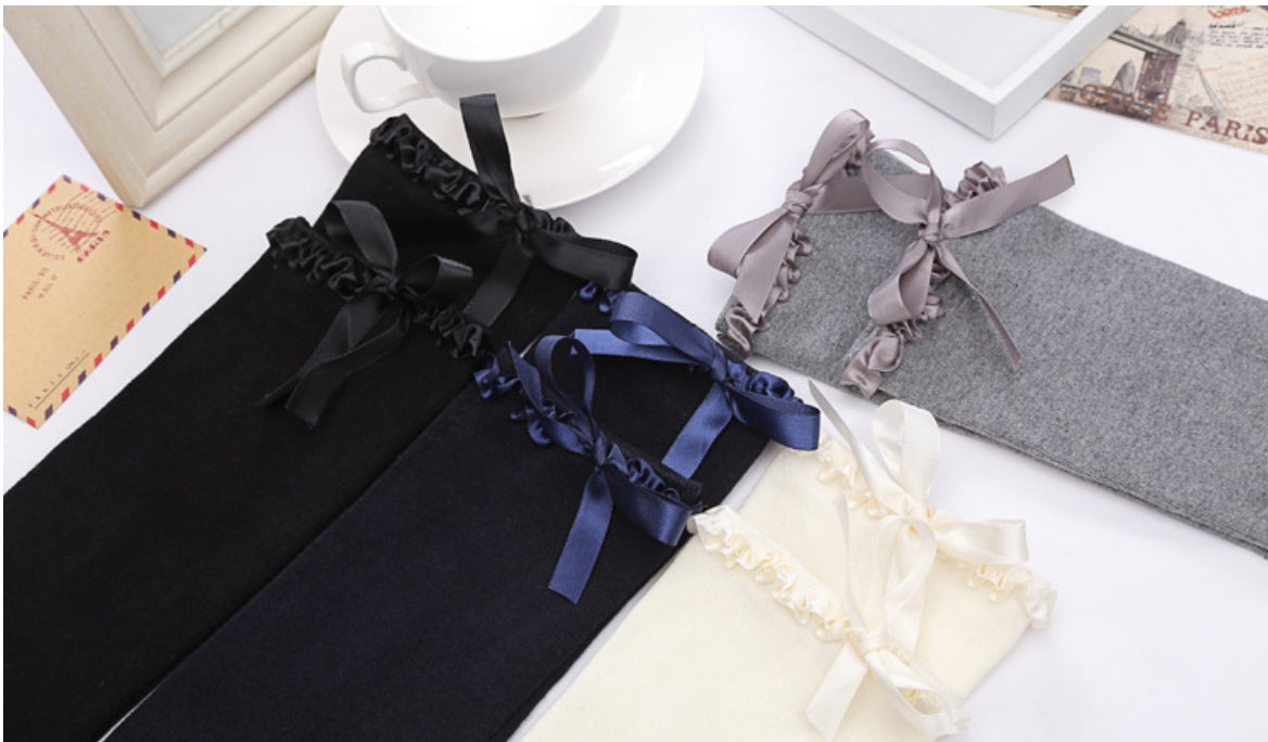 Cute Bow-knot Stockings College Style Lace Over-The-knee Socks