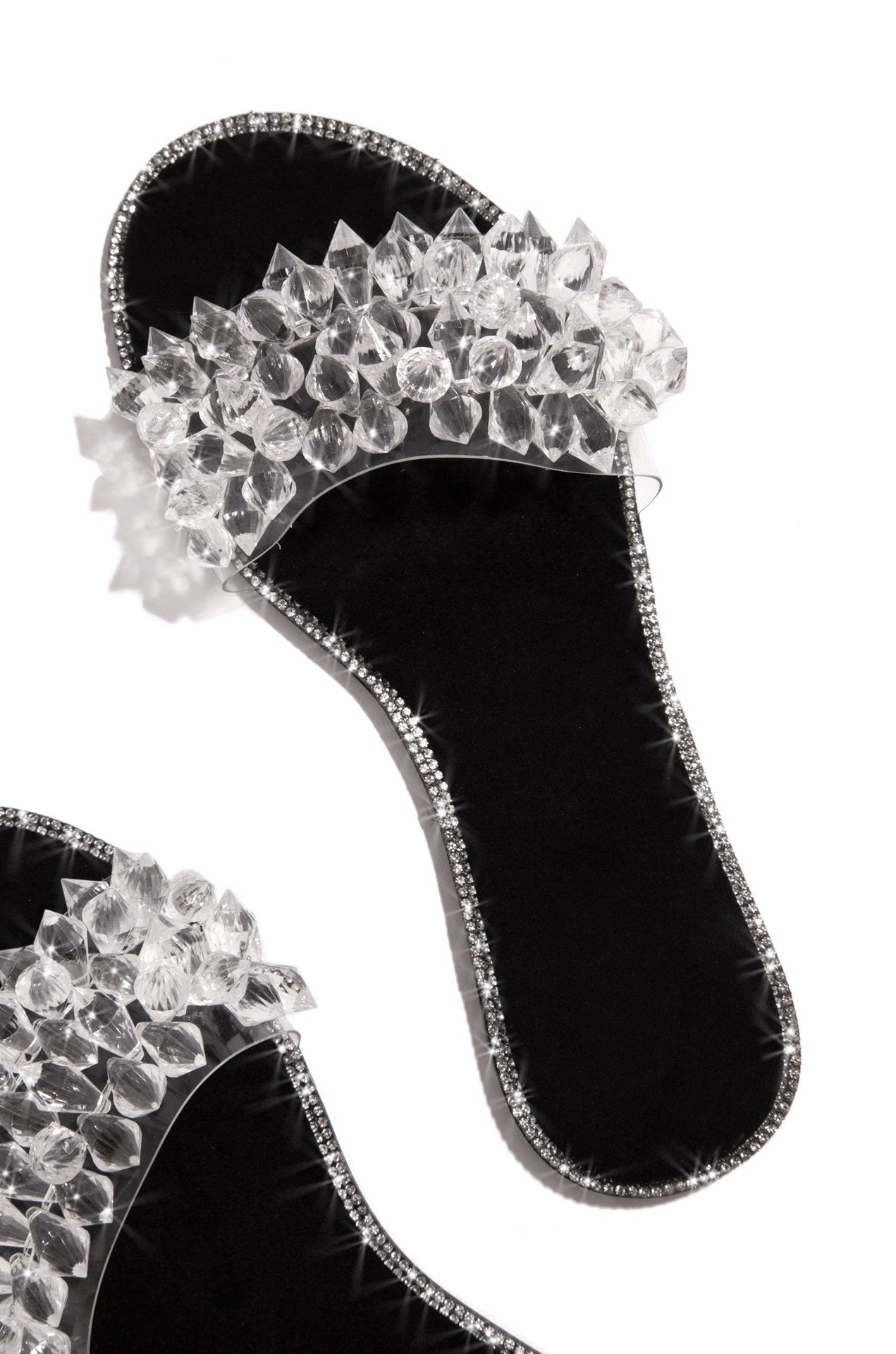 European And American Style Slippers With Rivets