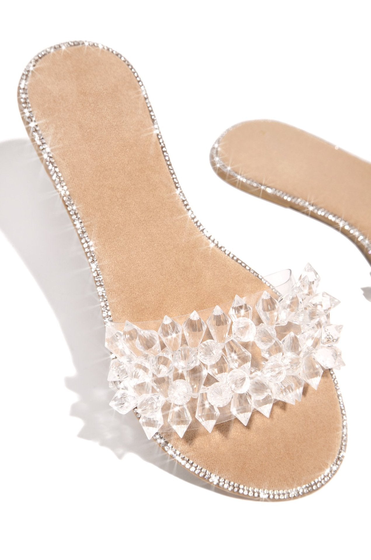 European And American Style Slippers With Rivets