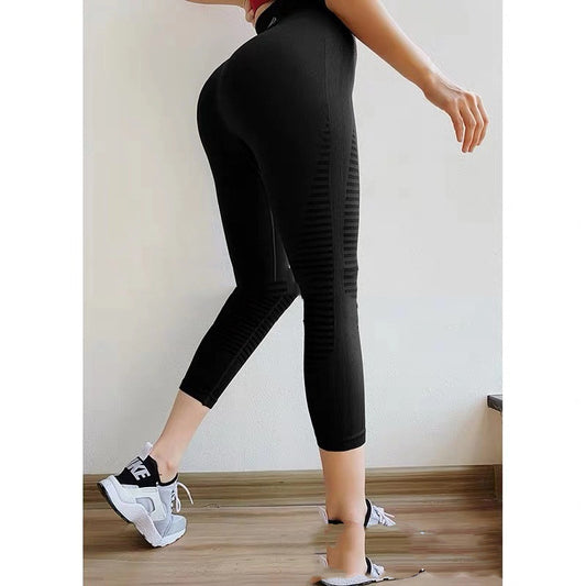 High waisted seven-point pants Seamless, high elastic, dry and breathable yoga pants