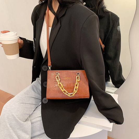 Net red small bag new trend fashion single shoulder women's bag chain messenger bag women's versatile handbag