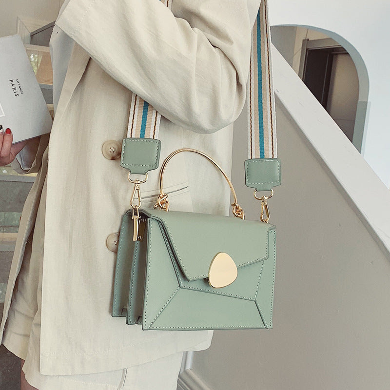 Crossbody-tasker i læder med kontrastfarver