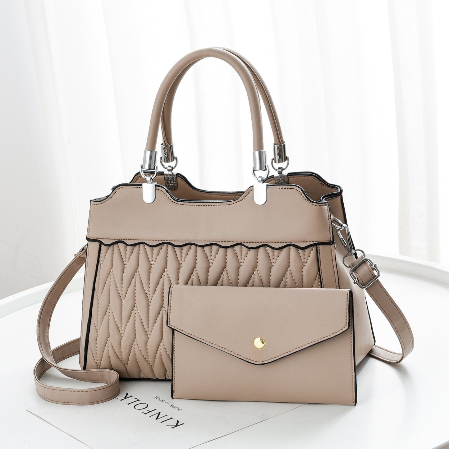 New Embroidery Thread Letters Fashion Picture-Mother Bag Shoulder Messenger Bag