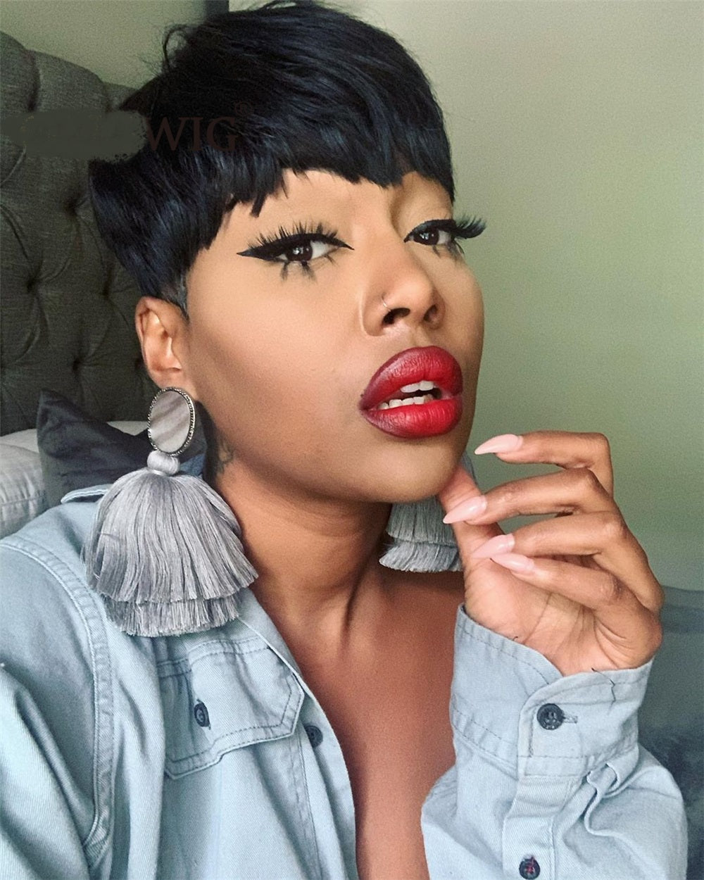 Female Machine-Made Chemical Fiber Hair Black Short Straight Hair Wig