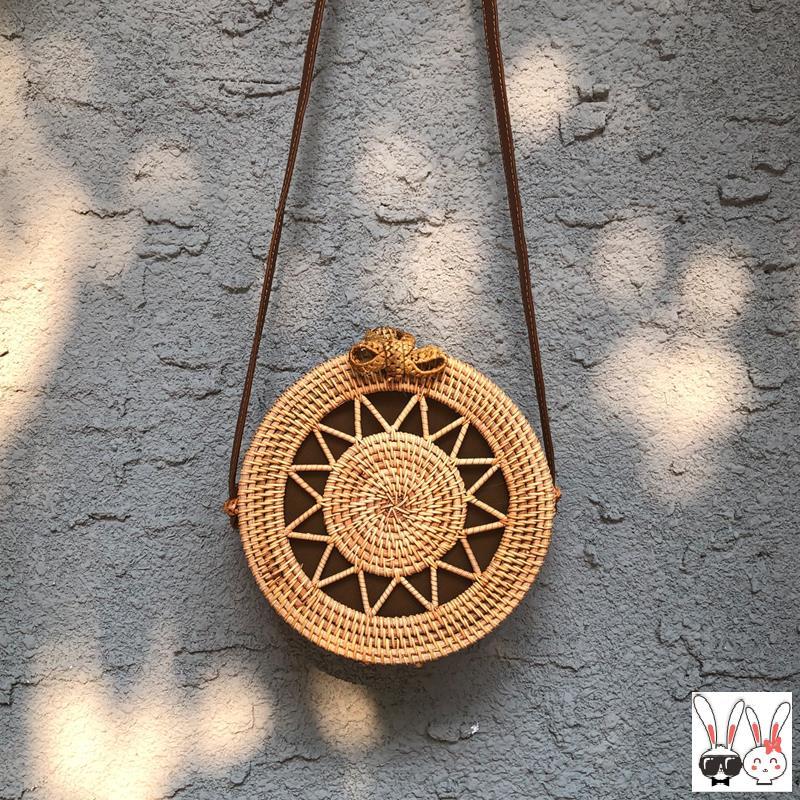 It'S Suitable For Summer. It'S Made Of Straw And Sand Net Red. It'S Suitable For The Unique Retro Style Of Forest Department